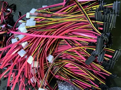 SATA DATA DATA DOMOVÁNÍ COMBO CABLE PŘIPOJENÍ HDD HDD pevný disk DVD ROM Inte...